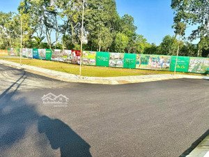 hoa hậu - dt 100m - lô góc - trục chính - sát khu tổ hợp y tế và khu cnc