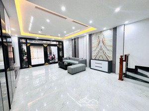 ngọc lâm 80m 7t thang máy 7 chỗ vào nhà, gần hồ nhỉnh 18 tỷ