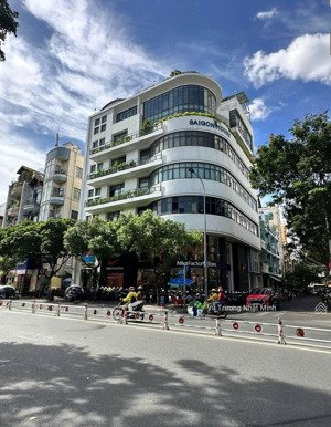 toà nhà chdv nguyễn hữu cảnh, bình thạnh; 160m2 (8 x 20); hầm 7 tầng 25p; hđt 250 triệu; 38 tỷ