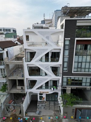 bán nhà mặt tiền trần nhật duật, tân định; 200m2 (8 x 25); 4 tầng; hđt 180 triệu - bán 65 tỷ