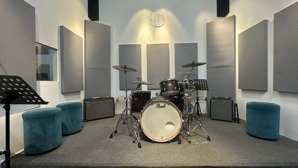 cần bán! nhà riêng độc lập 2 tầng (77m) trong khu cc. tại trung tâm quận 5