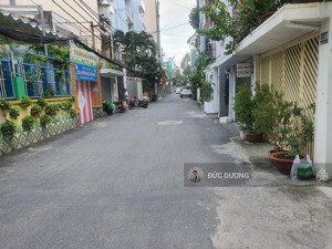 nhà mới ra- vị trí đẹp 3 tầng hẻm 2oto 8m đặng văn ngữ, p14, pn. 52m2( 4pn-4wc). giá chỉ 8 tỷ tl