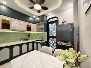 bán nhà hẻm 6m,p13, tân bình gần hoàng hoa thám-67m2-5tầng-(4,5x16m)-nhỉnh 8tỷ.