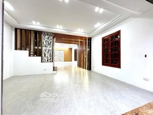 nhà đẹp đón tết - bán nhà phạm văn đồng - 64m 5 tầng mt 5,9m,nhà mới thang máy vài bước ra mặt phố