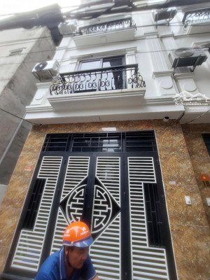 bán gấp nhà yên xá mới hà nội : dt 32m2, 5 tầng, gần ô tô kinh doanh, giá hơn 6 tỷ