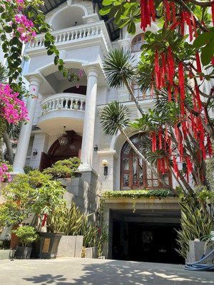 hiếm, tốt nhất ngay quang trung, q. gò vấp, 9.22x38, nh 28, hầm 4 tầng , hdt 280tr chỉ 42.6 tỷ