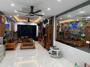 nhà đẹp vương thừa vũ - 66m2 - thang máy - gara 7 chỗ - khu phân lô vip 