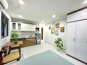 bán nhà đẹp tđc cầu diễn 6tầng thang máy 60m ô tô tránh
vị trí vàng gần đh tài nguyên