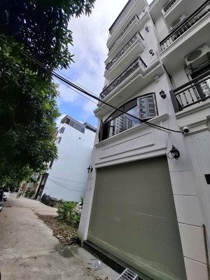 bán nhà 6 tầng,thang máy 51m 15.5 tỷ ngõ 15m gần tttm & trường quốc tế phúc lợi, long biên