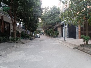 biệt thự mỹ đình 136m2, đẳng cấp an sinh, khu vực hiếm nhà bán, giá trị độc quyền, mt 10,5m vỉa hè