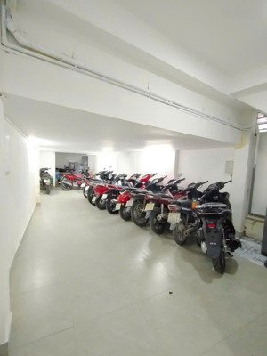 chdv phùng chí kiên 79m x 8 tầng. tổng 36p. dòng tiền 110tr/tháng. ngõ thông. thoáng. giá 24 tỷ hơn