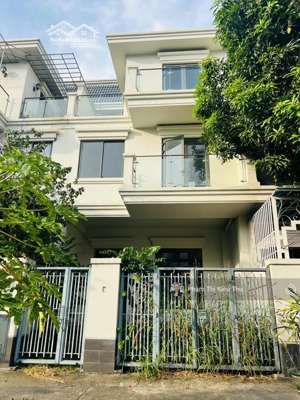 chính chủ cần bán nhanh nhà phố lakeview city hoàn thiện cơ bản dt 6x16m 1 trệt 3 lầu giá cực tốt
