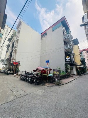 cần bán gấp 60m2 đất phố đặng thùy trâm, vỉa hè rộng, ô tô tránh đỗ, kinh doanh sầm uất giá 21,8 tỷ