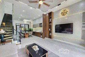 giảm còn 1,09 tỷ nhà ở đ.nguyễn văn tiết, p.lái thiêu thuận an. gần tttm aeon; sổ hồng. đường 6m