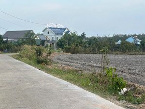 chủ kẹt tiền cần bán gấp. để giá tốt ra trong tháng