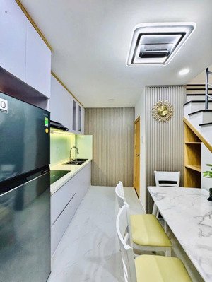 bán nhà lê văn sỹ q3 - 3 tấng btct - hẻm ba gác - chỉ nhỉnh 4đ