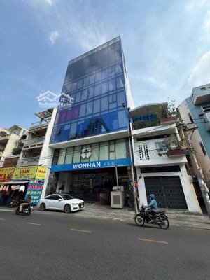 siêu vị trí - 2 mt cách mạng tháng 8, quận 3, dt 7x22m, 6 tầng hđt 150 tr / tháng, giá 35 tỷ