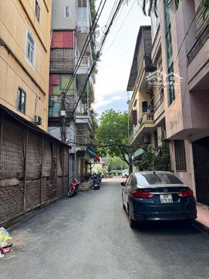 nóng ! nóng - hàng vip - giá đầu tư - oto đỗ cửa tại nguyễn khang - cầu giấy