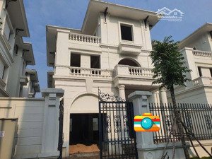 bán biệt thự vườn cam vinapol hoài đức 240m xây 4 tầng 12m mặt tiền ô tô đậu cửa giá 32 tỷ