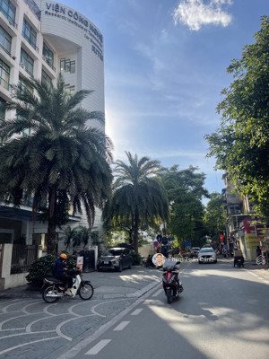 lô đất hiếm còn xót lại vũ ngọc phan,đống đa dt 145m2, mt 6.1m
giá 5x tỷ