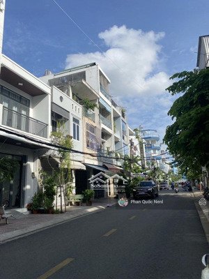 nhà đẹp tạ quang bửu _ kdc cao cấp _ chỉ 10,3 tỷ _72m2(4x18) _ gần chợ , sát trường cấp 1,2,3