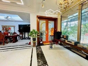 tài chính có hạn muốn ở biệt thự, trung tâm, có sân vườn bt 235m2 lô góc tại geleximco lê trọng tấn