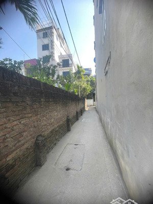 chính chủ cần bán đất lối đường hậu ái. diện tích 65.9m2. rộng 4,5m giá 7.2 tỷ