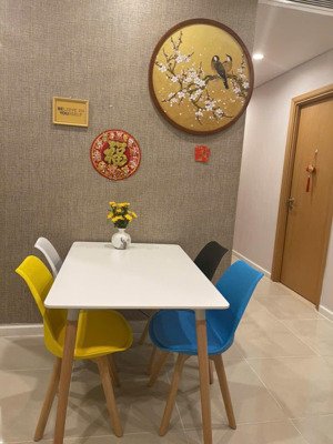 vừa trống căn 2pn sarimi sala| view công viên giá 30 triệu