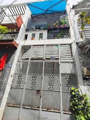 bán nhà đường huỳnh văn nghệ ,p.tân sơn( p15,tân bình cũ )ngang 3,2 dài 14 trệt lầu giá 4 tỷ 6