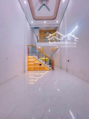 bán nhà cấp 4 gác lửng mặt tiền đường nguyễn thị minh khai dĩ an