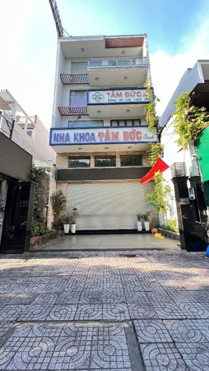 chủ định cư -bán nhà mặt tiền siêu đẹp nguyễn chí thanh - q5 - dt 4,2x20 - 4 tầng st - giá 25tỷ