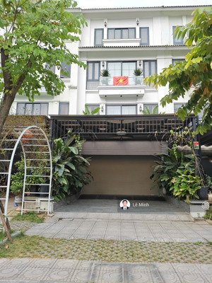 nhà liền kề geleximco khu d ở ngay chủ ở úc bán gấp dt 120m 5t mt 6m chỉ 18.5 tỷ ở ngay đường 17m