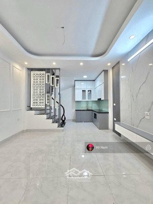 - bán nhà mới đẹp tôn đức thắng, ngõ nông, gần phố, 2 thoáng, gần phố, full nội thất, giá : 10 tỷ