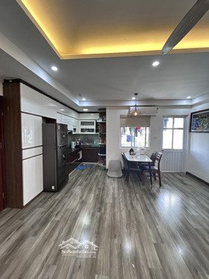 bán căn hộ chung cư thạch bàn cổ linh 70m tầng cao view đẹp nhà đẹp full nội thất
