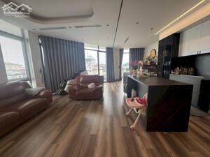 Siêu phẩm lô góc phân lô làng cổ Đông Ngạc 80m2, 6T, mt 18m, thang máy, phân lô bàn cờ, vỉa hè ô tô tránh, kinh doanh tốt