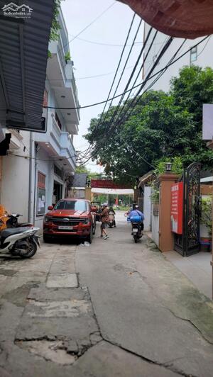 Bán nhà Võ Thị Sáu, 110 m2, 7 tầng, gara, thang máy, kinh doanh, 35 tỷ