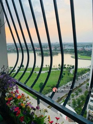 gia đình em cần bán căn hộ 3pn2wc an bình city 88.8m2, tầng trung, view hồ điều hoà, hướng mát