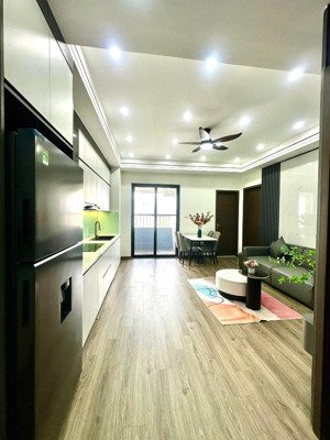 sổ đỏ trao tay nhận ngay căn 3 ngủ vp3 bán đảo linh đàm