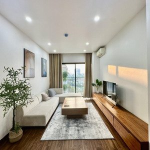 cho thuê căn hộ dịch vụ view hồ tây 130m, 3 ngủ 2 wc