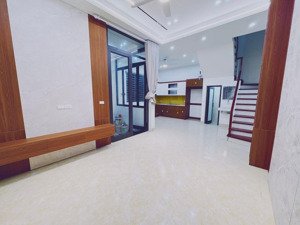 nhà phố xuân đỉnh lô góc 5 tầng rộng thoáng, oto gần, gần ngoại giao đoàn, sẵn vào ở