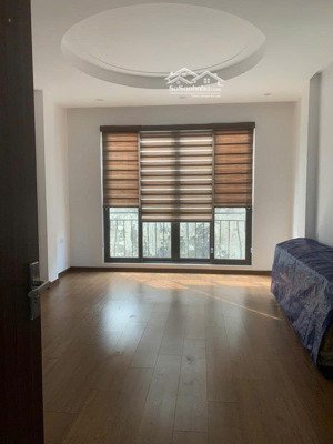 -bán nhà đội cấn,40m2 x 4 tầng,nhà mới full nội thất,50m ra phố,ngõ 3 gác,,ở sướng,nhỉnh 9 tỷ