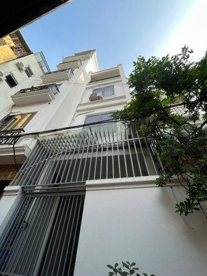 nhà xuân đỉnh 50m 12,8 tỷ 4 tầng đẹp gần oto thoáng sáng, giá có thương lượng