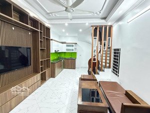 hiếm! hồ tùng mậu nhà đẹp, gần phố, ngõ 3 gác, chủ tự xây, hàng xóm cán bộ, sđcc, 40m2*5t, 7.8 tỷ