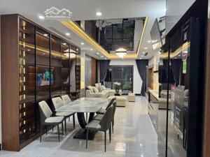 lô góc tây sơn , 52m2 x 4,5 tầng, ngõ thông kinh doanh 30tr/ tháng, ô tô chạy, 20m ra mặt phố.