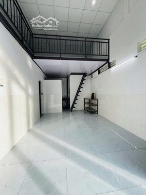 cho thuê phòng mặt tiền hẻm 4 nguyễn văn linh gần đhyd