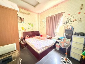 kế bên đh hutech - ung văn khiêm - bình thạnh - nhà hẻm hơi - gần mặt tiền - 70m2 - gấp bán