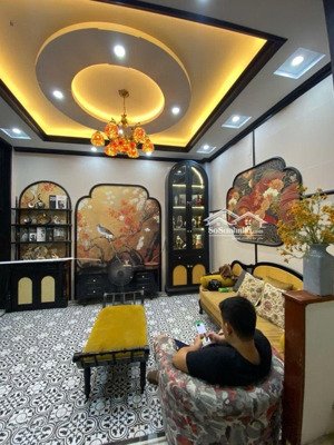 định công hoàng mai 35m , 5 tầng , nhà siêu đẹp, full nội thất xịn