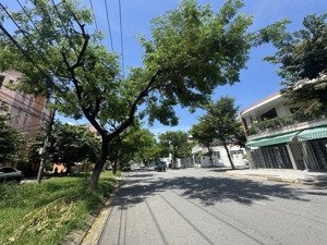 chính chủ bán gấp nhà mt bùi huy bích sơn trà đà nẵng dt 72m2 sổ sẵn giá rẻ chỉ 7,x tỷ