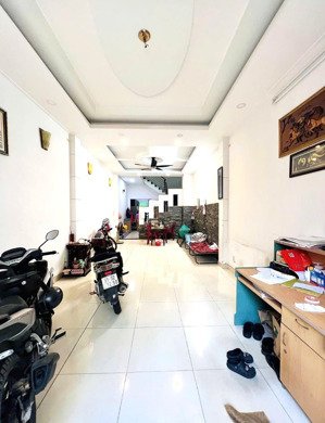 định cư bán gấp nhà đẹp 69m2- 3 tầng/4pn ô tô ngủ trong nhà chỉ 6.x tỷ tl!