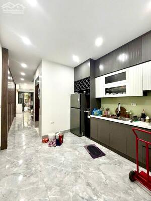 Mặt Phố Yên Hòa – 45m² – 3 Tầng – Mặt Tiền 3.5m – Giá 23 Tỷ – Vị Trí Kinh Doanh